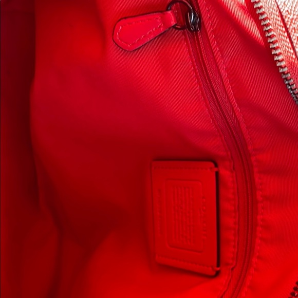 Coach purse - Picture 4 of 7